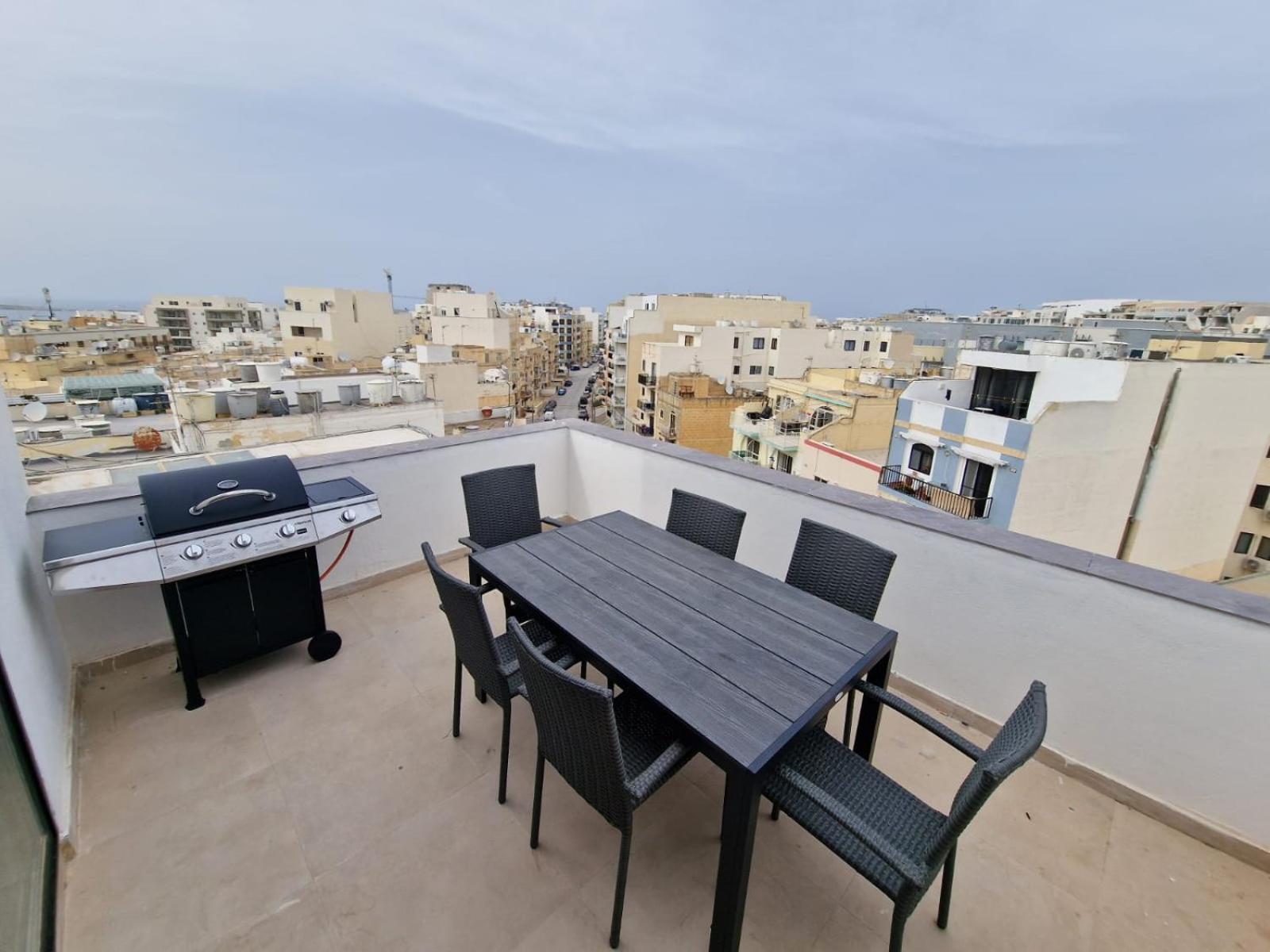 Sky Apartment 3 St. Paul's Bay Exterior foto