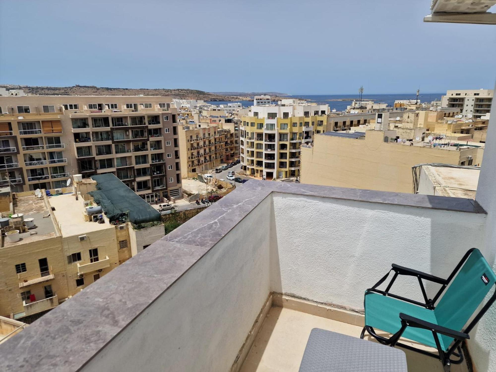 Sky Apartment 3 St. Paul's Bay Exterior foto